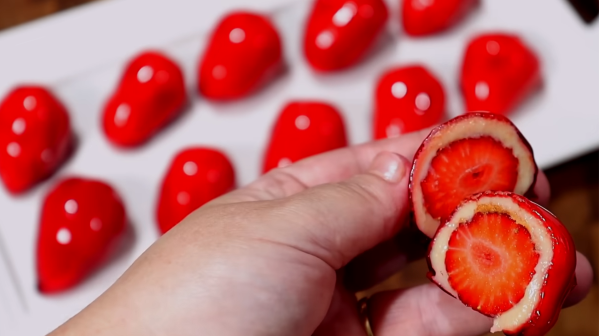 ‘Morango do amor’ explode nas redes e cresce 2.300% em pedidos no iFood em julho