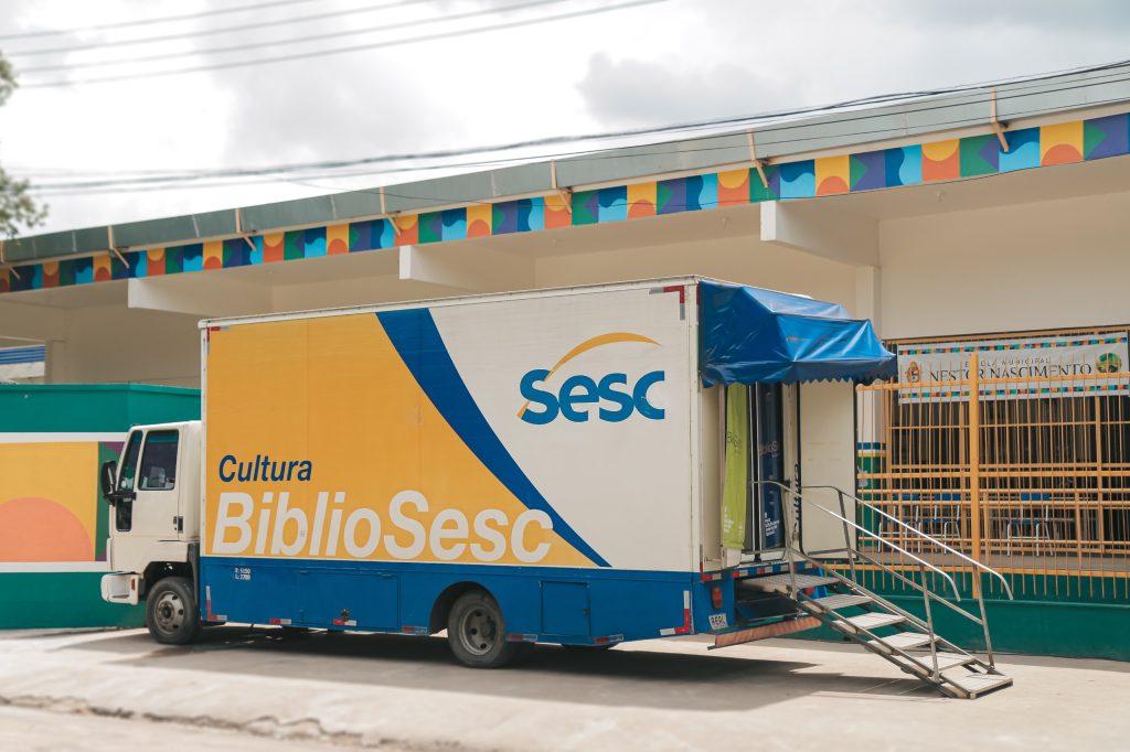 Biblioteca da Sesc Ler Itinerante no Amazonas