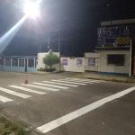 Equipe do IMMU instala placa de “Pare” na rua Rio Preto, zona Leste de Manaus