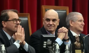 Ministro Alexandre de Moraes durante discurso no Tribunal de Contas do Estado de São Paulo