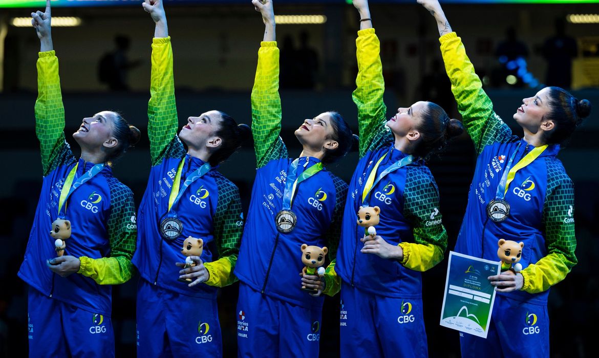 Brasil faz história e conquista prata inédita no Mundial de Ginástica Rítmica no Rio