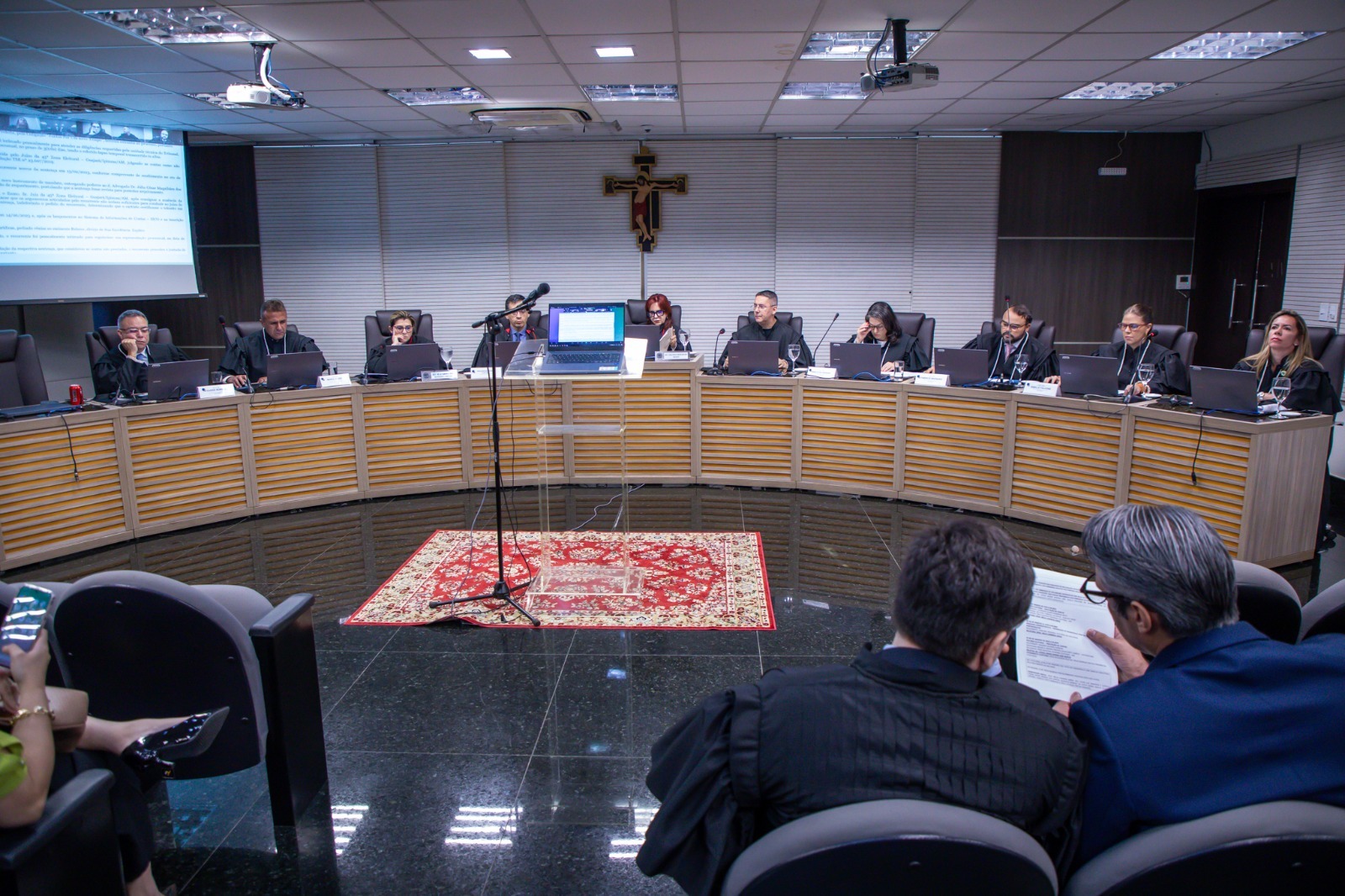 Pré-candidato a prefeito é condenado por usar IA em propaganda irregular no AM