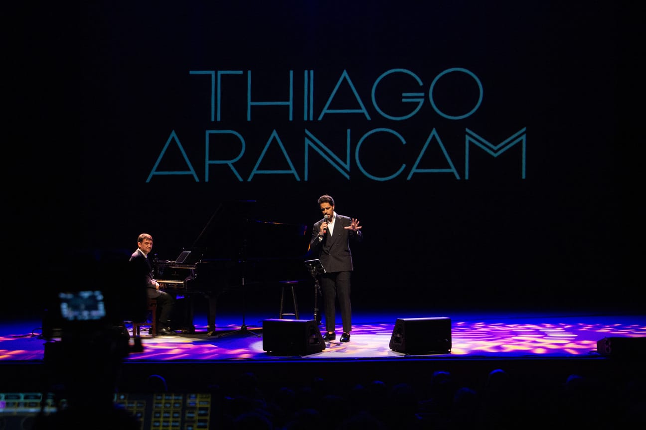 Tenor Thiago Arancam apresenta espetáculo ‘Uma Viagem Pela Itália’