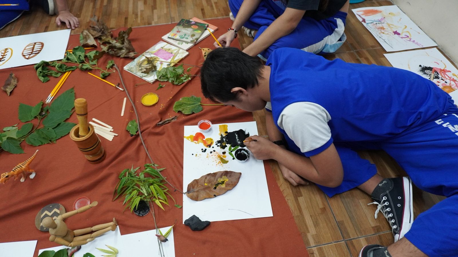 Estudantes neurodivergentes transformam floresta amazônica em arte