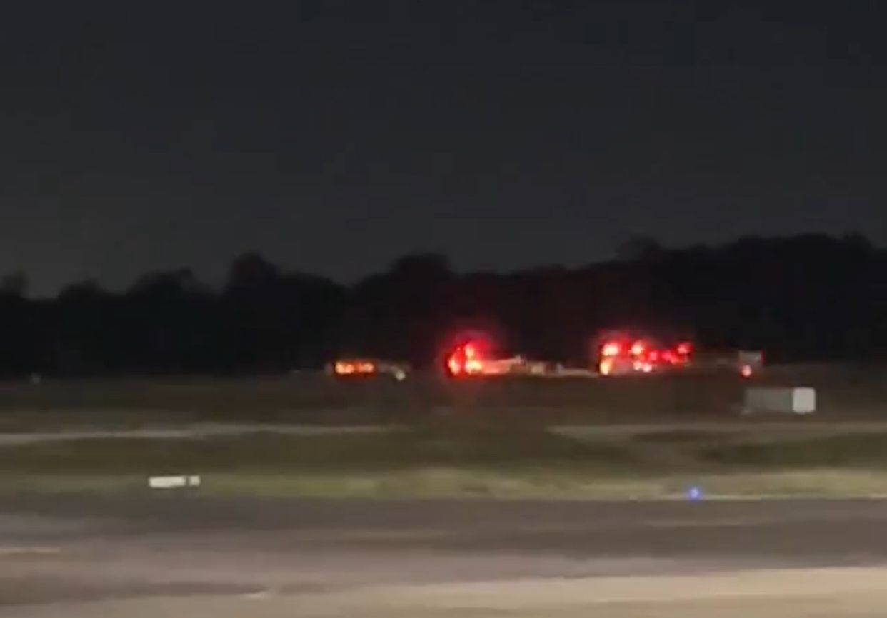 Avião de pequeno porte faz pouso de emergência no aeroporto de Manaus