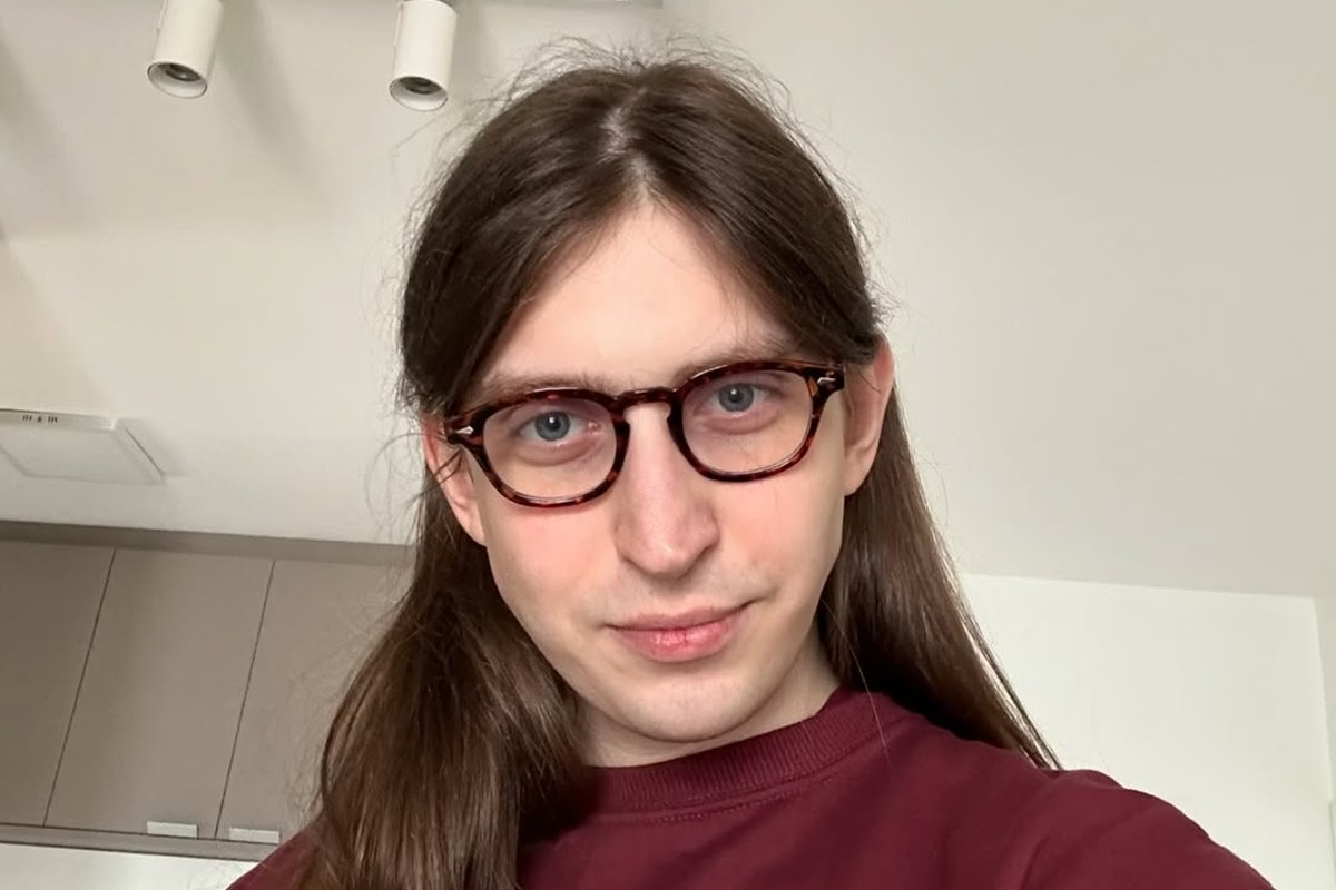 Felca revela que usa carro blindado e escolta após ameaças por denúncias na internet