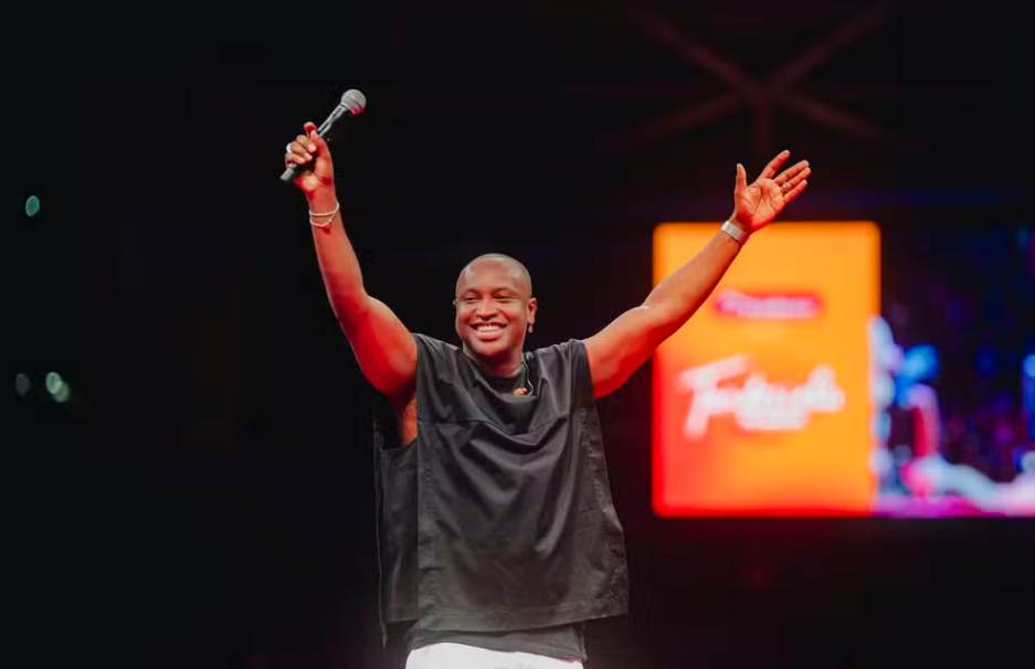 Thiaguinho leva Tardezinha para Manaus