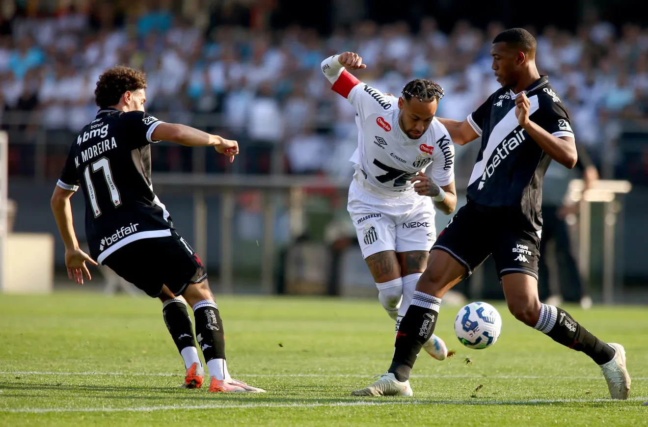 Vasco goleia Santos por 6 a 0 no Morumbis pelo Brasileirão