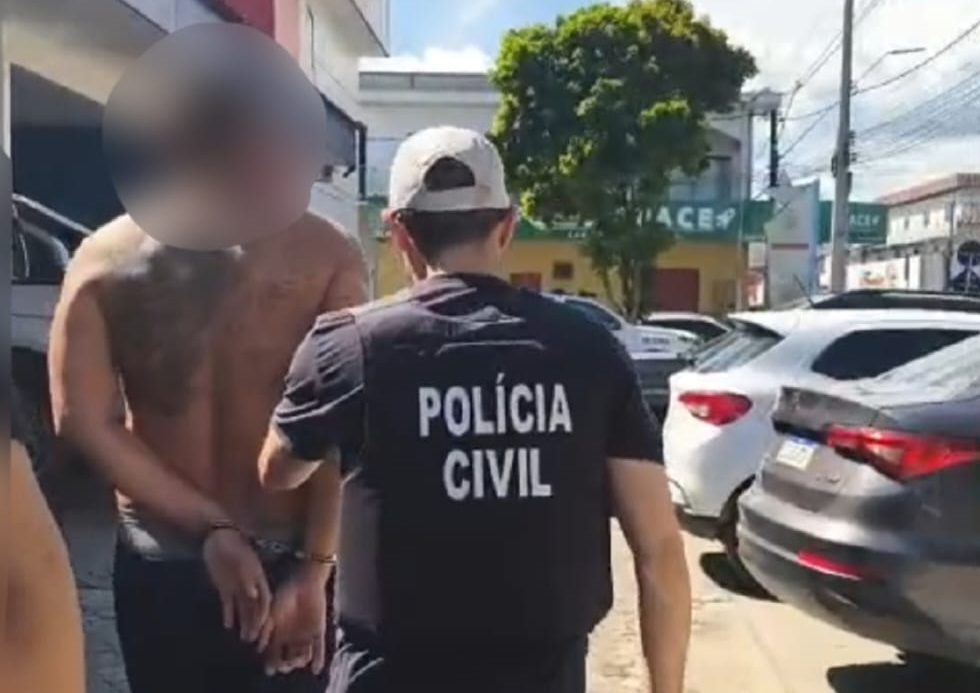 Homem é preso por atear fogo na casa da irmã grávida em Manaus