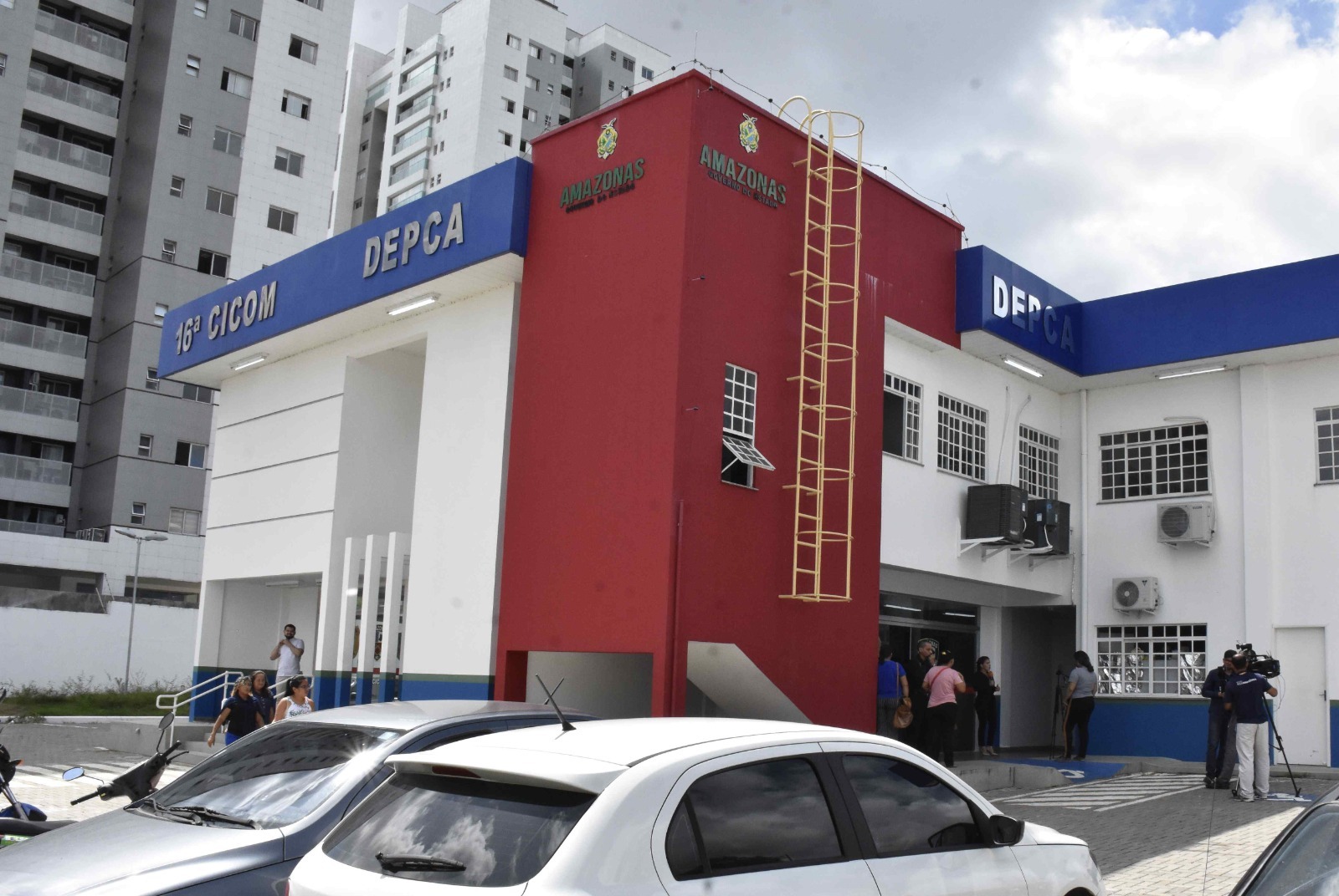 Idoso é preso por armazenar material pornográfico infantil em Manaus