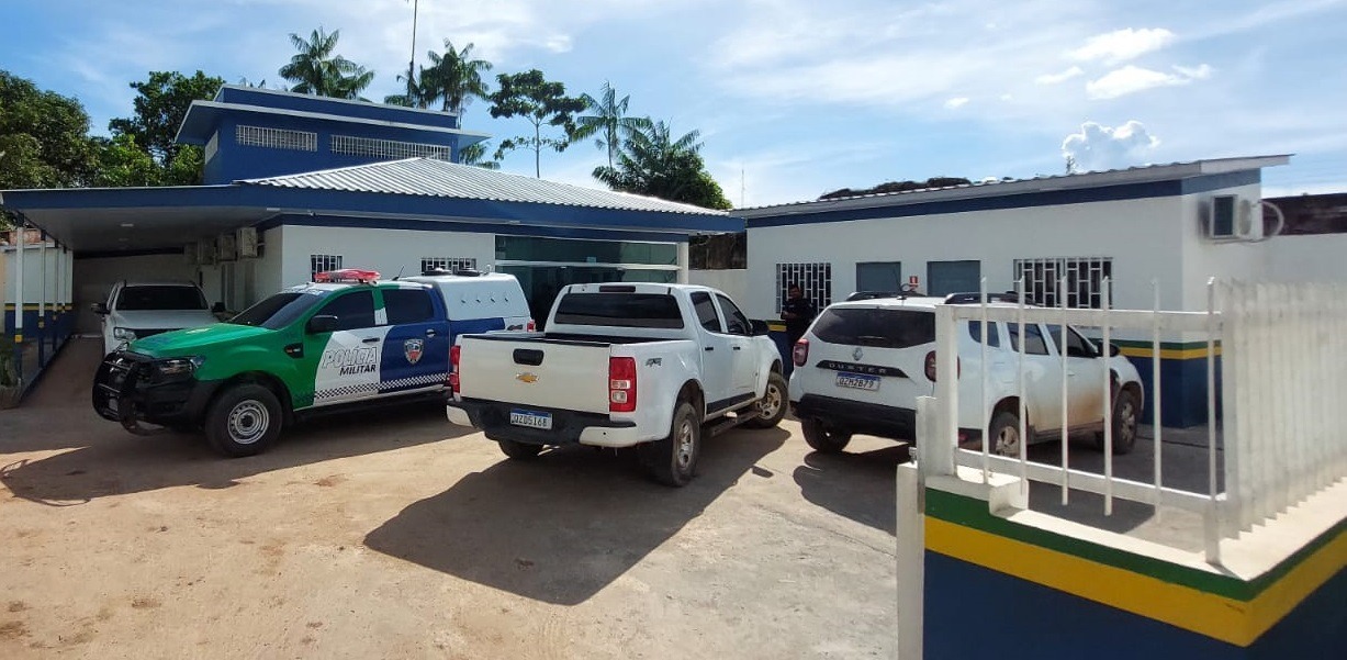 Homem é preso por agredir e ameaçar matar enteada de 11 anos no interior do AM