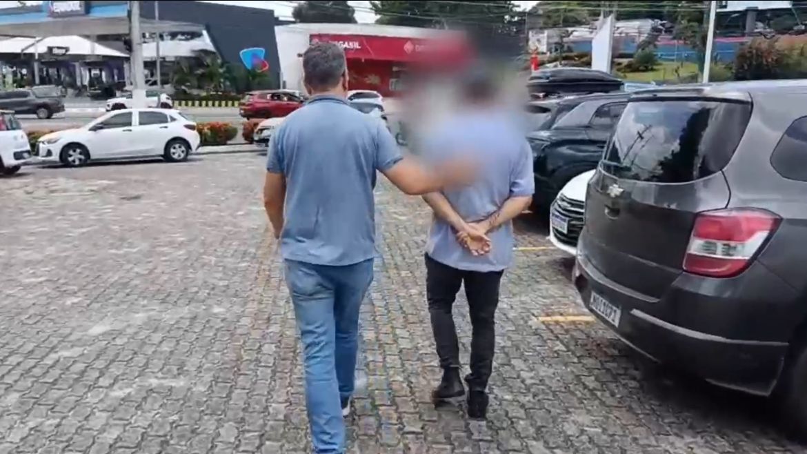 Padrasto é preso por estuprar enteada de 3 anos em Manaus; mãe da vítima era conivente