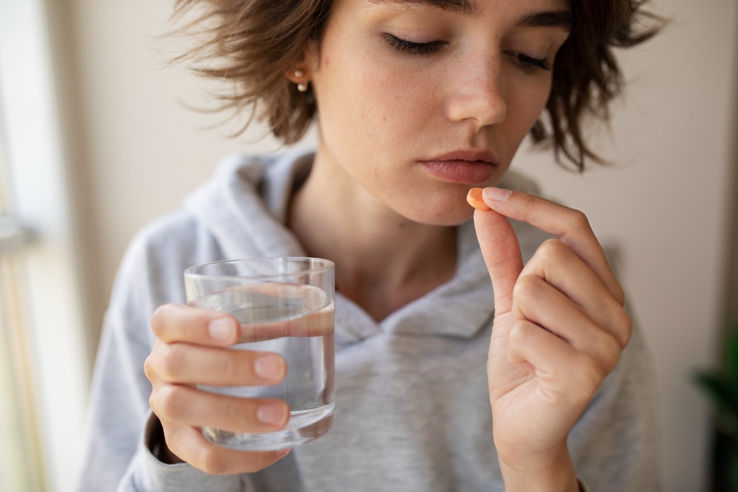 Deficiência de vitaminas pode afetar saúde mental, aponta estudo