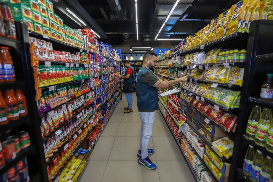 Cesta básica ficou mais barata em Manaus