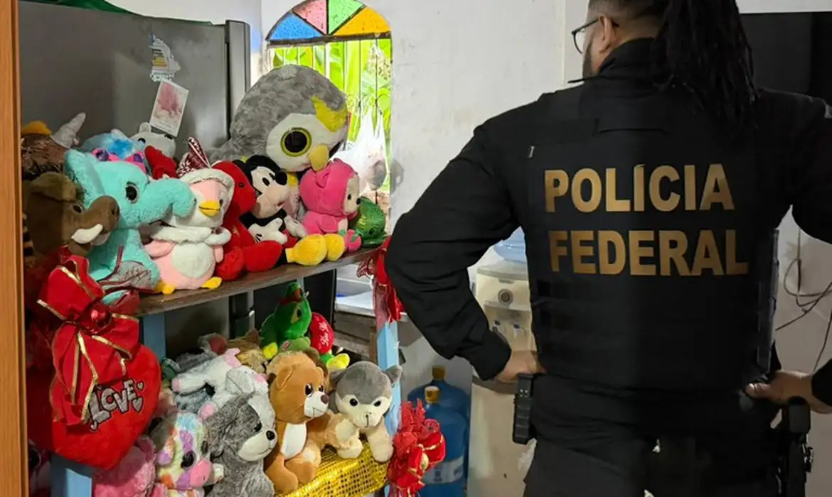 Megaoperação da PF contra abuso infantil resgata vítima e prende suspeitos