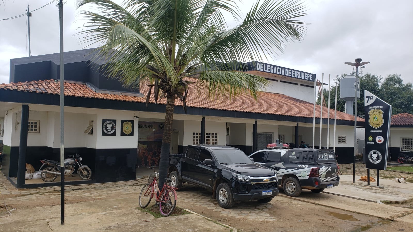 Homem é preso após invadir casa e tentar matar casal com golpes de marreta no AM