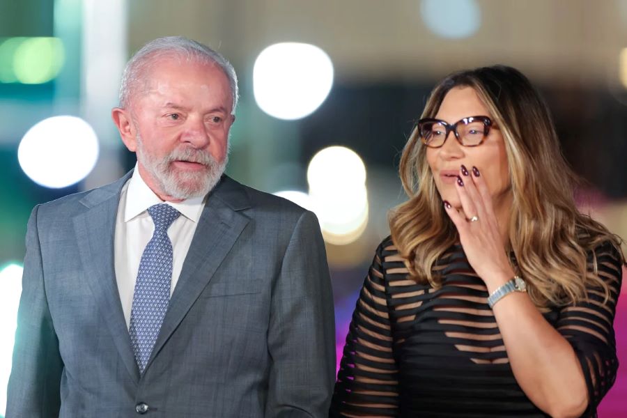 Oposição quer derrubar decreto que amplia poderes de Janja