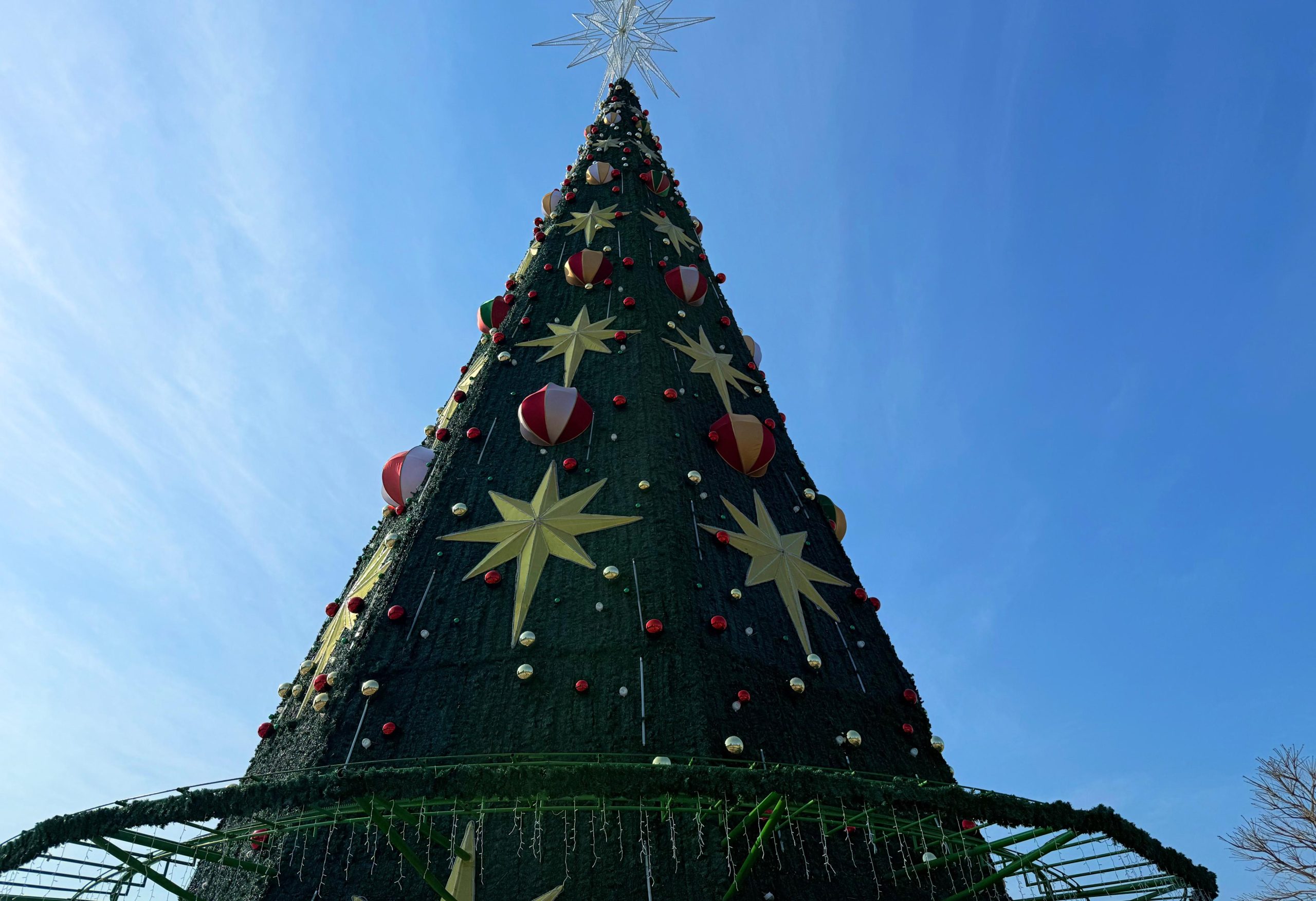 Decoração de Natal na Ponta Negra será inaugurada no sábado (1º) em Manaus