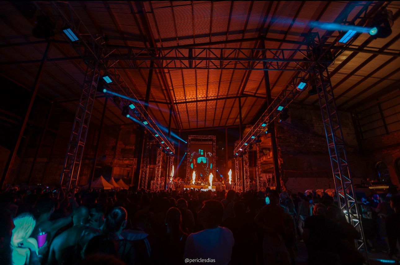 ‘Encantaria’ agita Halloween no Mercado de Origem em Manaus