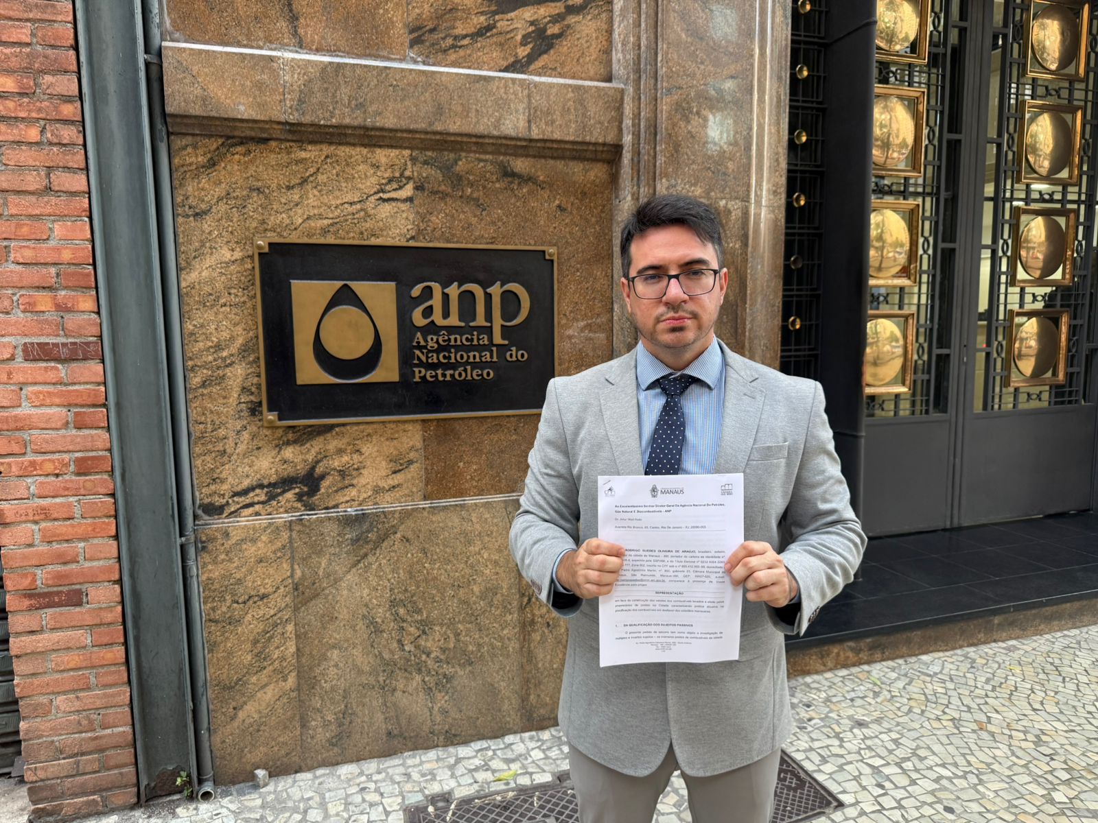 Vereador ingressa com representação na ANP contra rede de postos de combustíveis