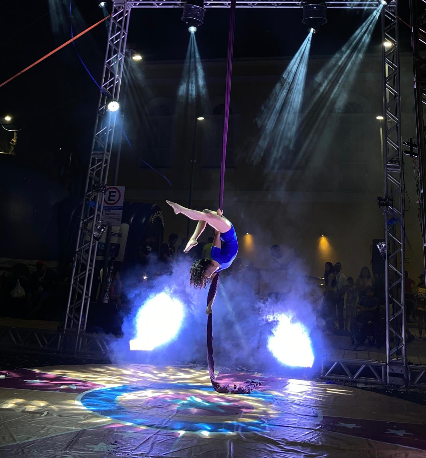 Arte e acrobacia: projeto gratuito movimenta cidades do Amazonas