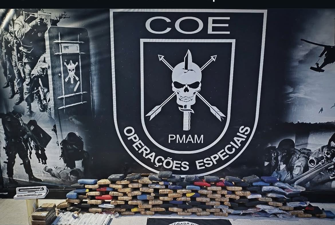 Mais de 146 kg de drogas são apreendidos em estacionamento de supermercado em Manaus