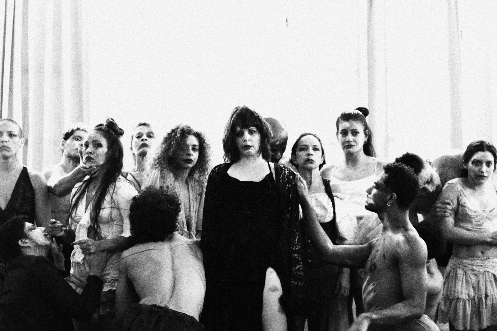 ‘Cabaré Chinelo’ estreia no Teatro Amazonas