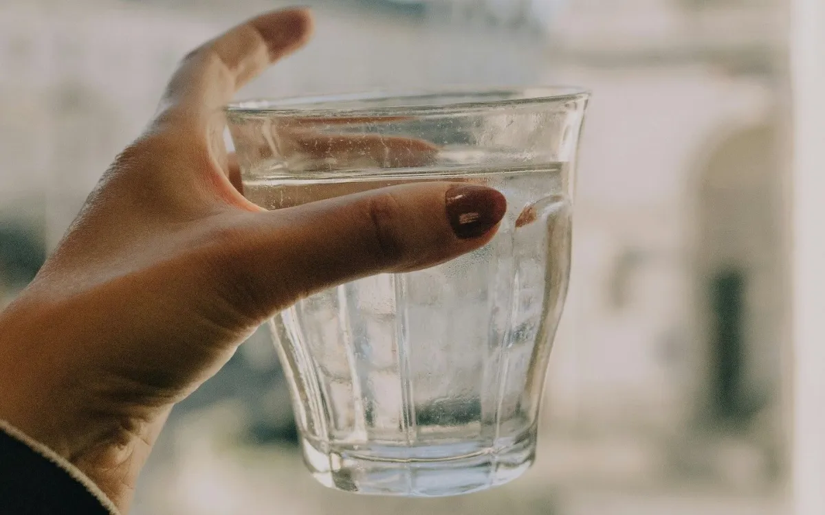 Homem é internado após beber água contaminada no interior de SP