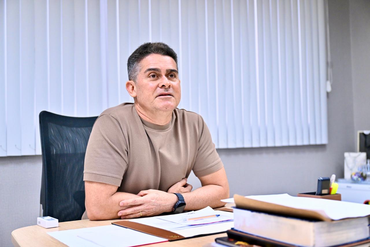 David Almeida nega compra de radar milionário e alerta sobre fake news em Manaus