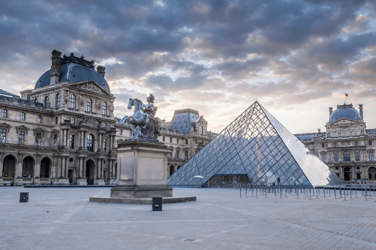 Louvre instala novos sistemas contra invasões após roubo