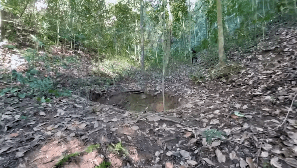 Cemitério clandestino do Comando Vermelho é descoberto no Rio de Janeiro