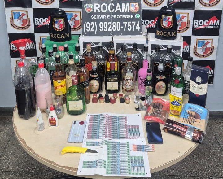 Fábrica de bebidas falsas em casa de Manaus tinha rótulos e maquinário para engarrafar