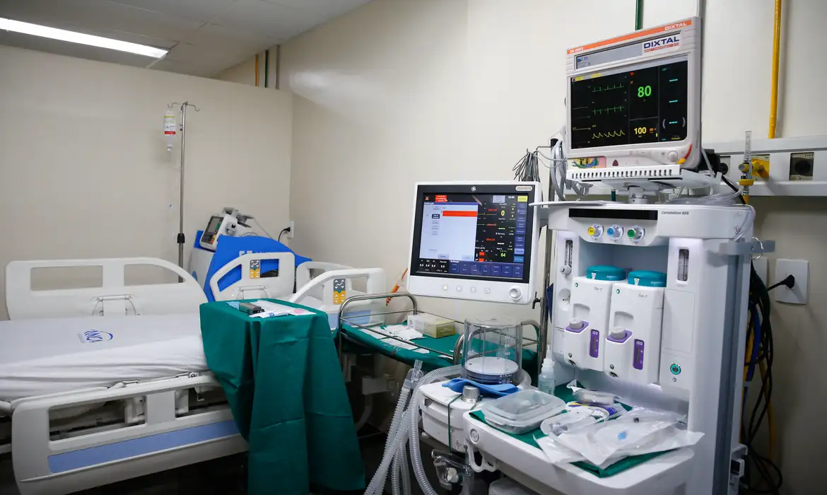 SUS passa a oferecer cirurgia com robô para câncer de próstata avançado