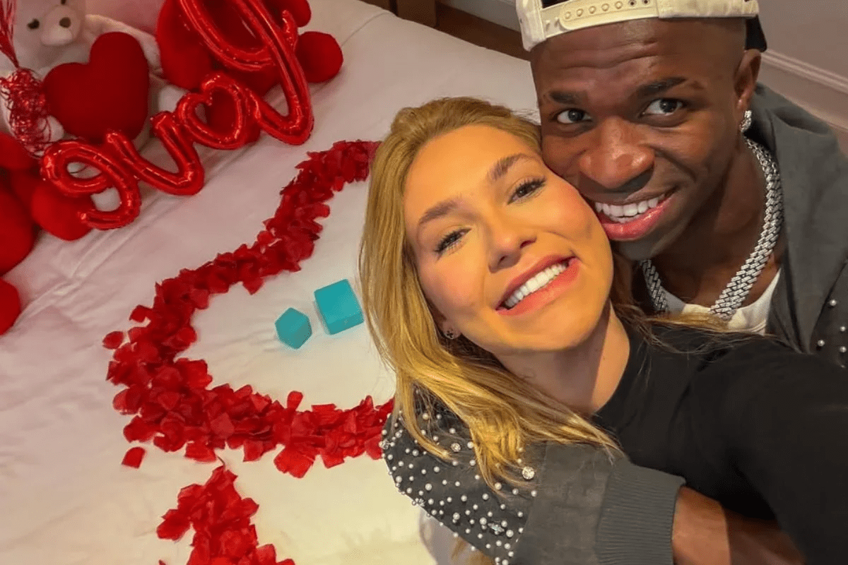 Virginia Fonseca e Vini Jr. assumem namoro com foto romântica em Madri