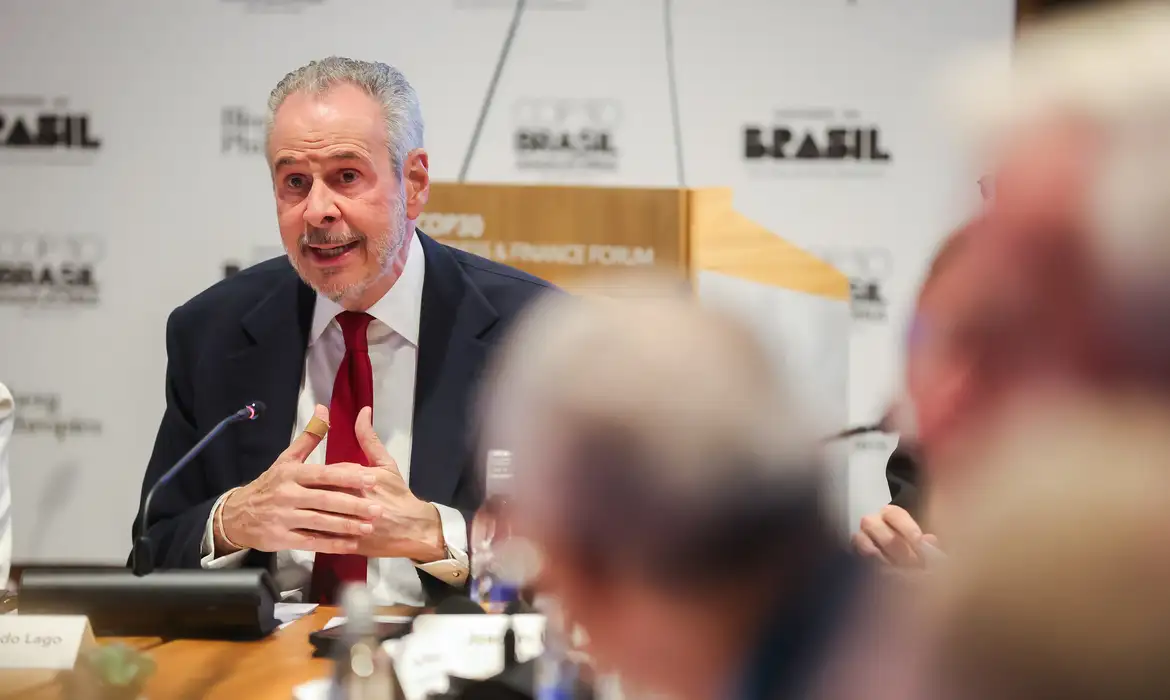 Presidente da COP30 defende urgência em ações contra a crise climática