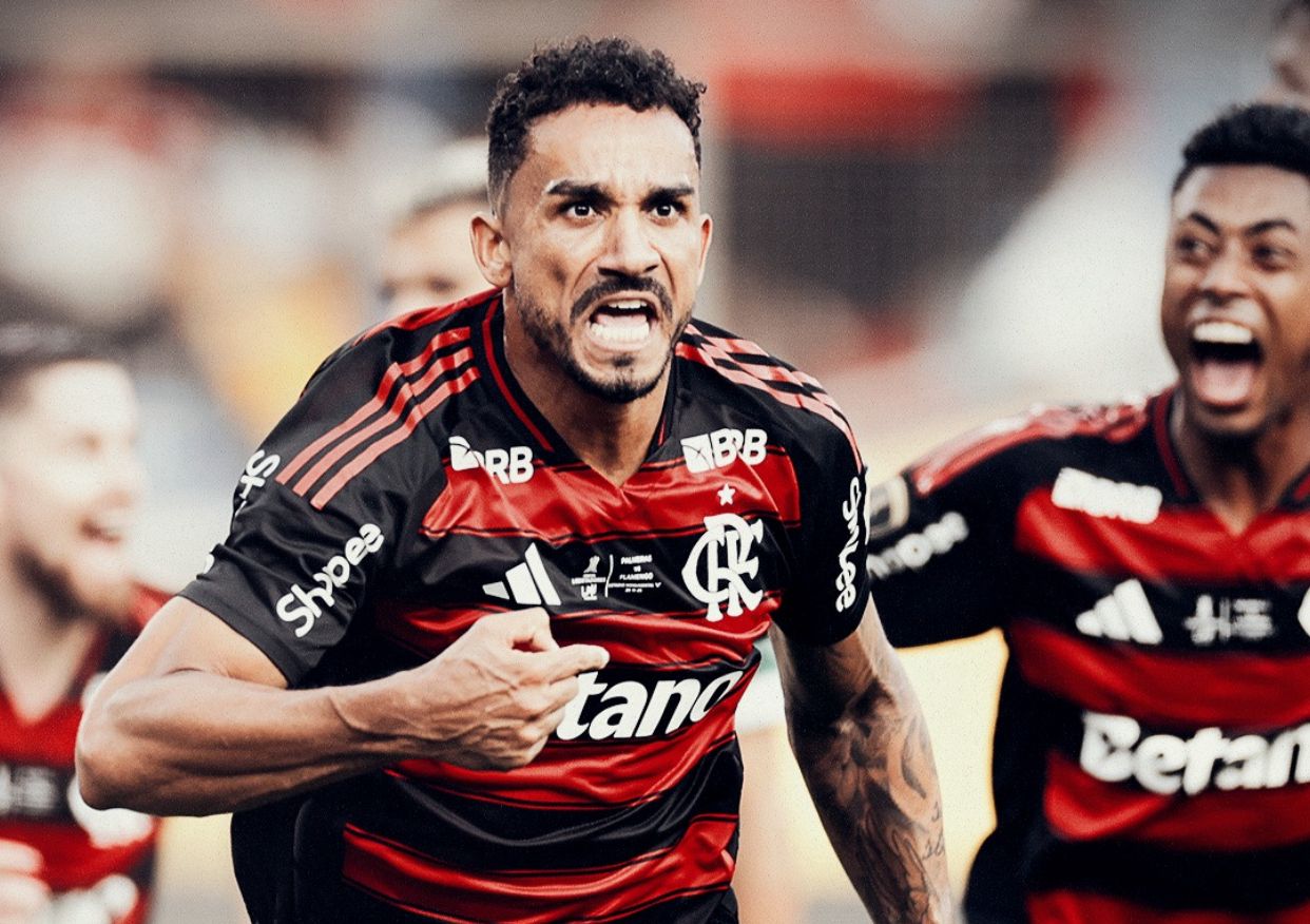 Flamengo supera Palmeiras e alcança o tetracampeonato da Libertadores