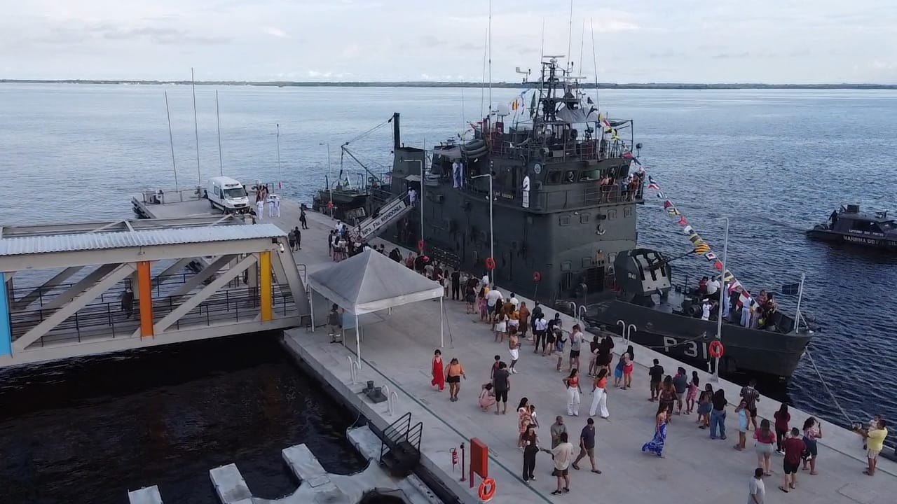 Marinha realiza ‘Pôr do Sol com Música’ e abre navio à visitação