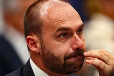 Eduardo Bolsonaro reage após virar réu e critica decisão do STF
