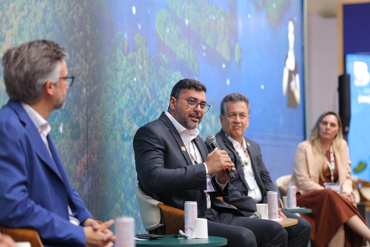 Wilson Lima fortalece políticas ambientais com REDD+ e concurso público