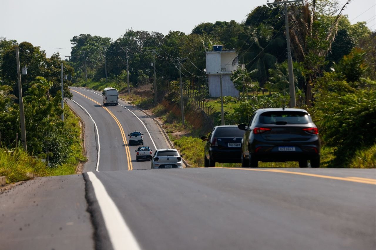 AM-010 ganha 142 km novos e viagem até Itacoatiara fica duas vezes mais rápida