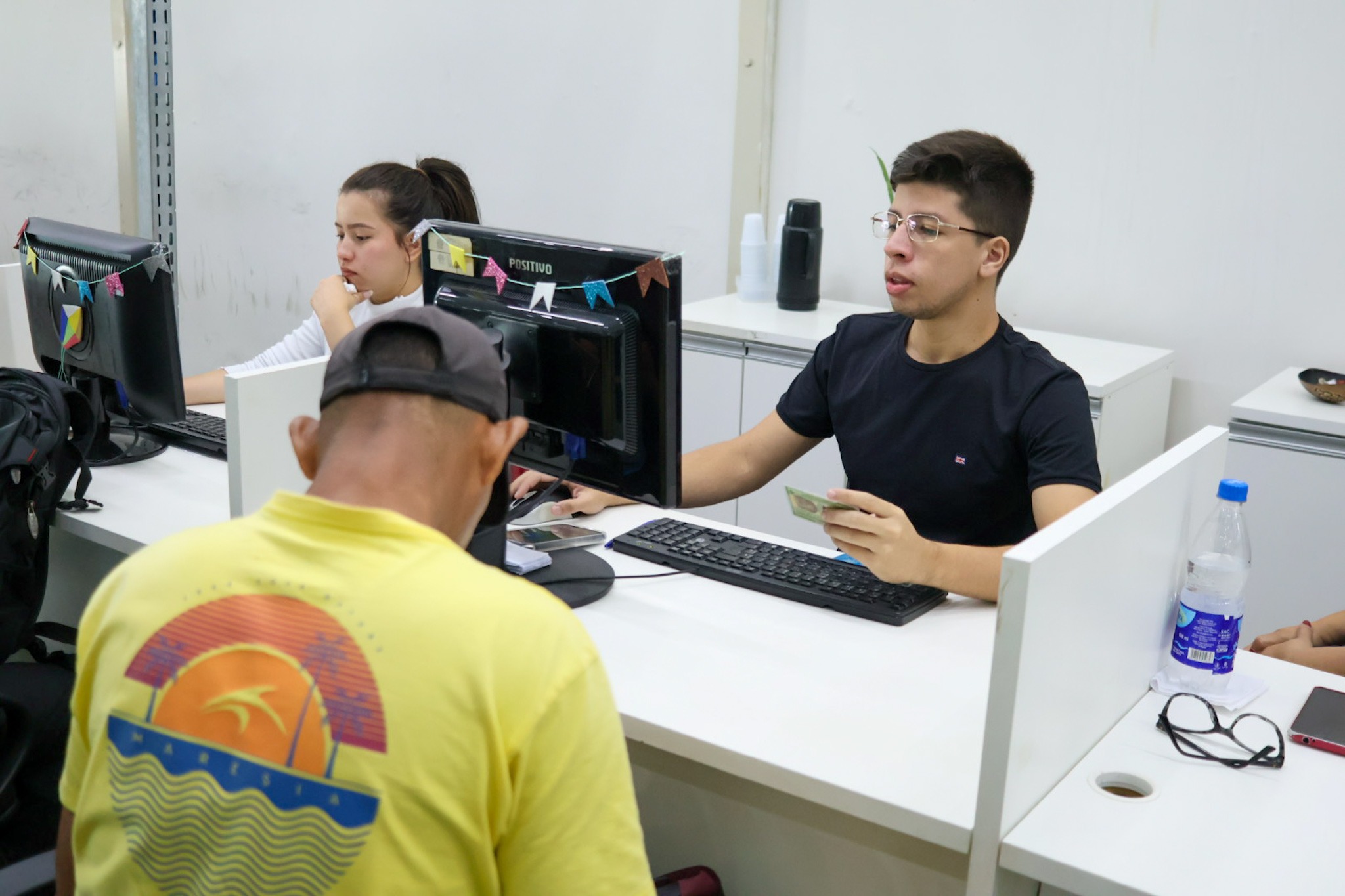 239 vagas de emprego abertas no AM: confira oportunidades do Sine