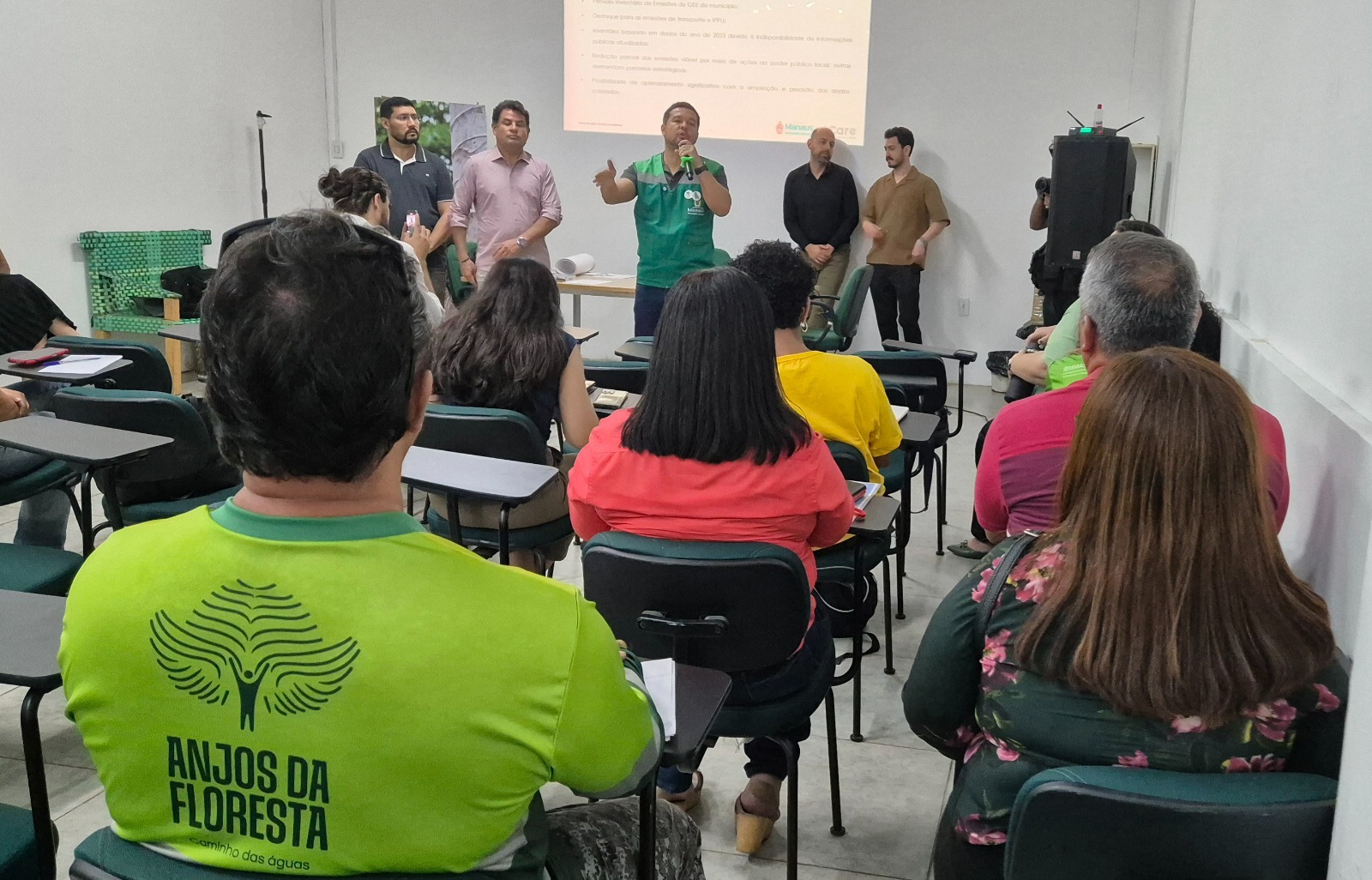 Concursos em Manaus: Prefeitura lança editais com 65 vagas disponíveis