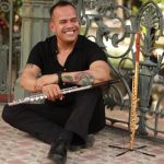 Flautista Carlos Alexandre reinventa repertório natalino em Manaus