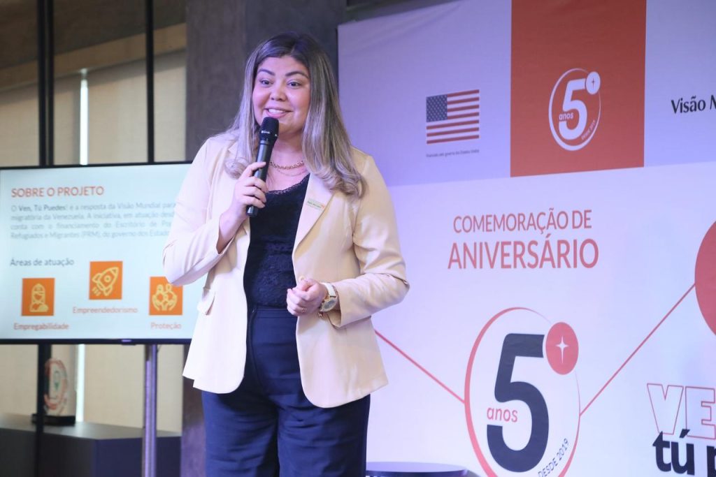 FOTO: Angela Karinne Mota - Gerente do projeto "Ven, Tú Puedes!" - Visão Mundial