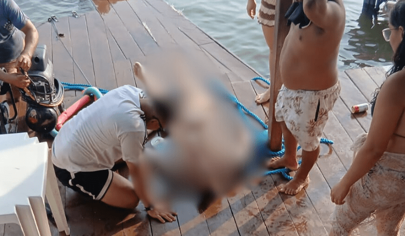 Homem morre afogado em flutuante no Tarumã, Manaus