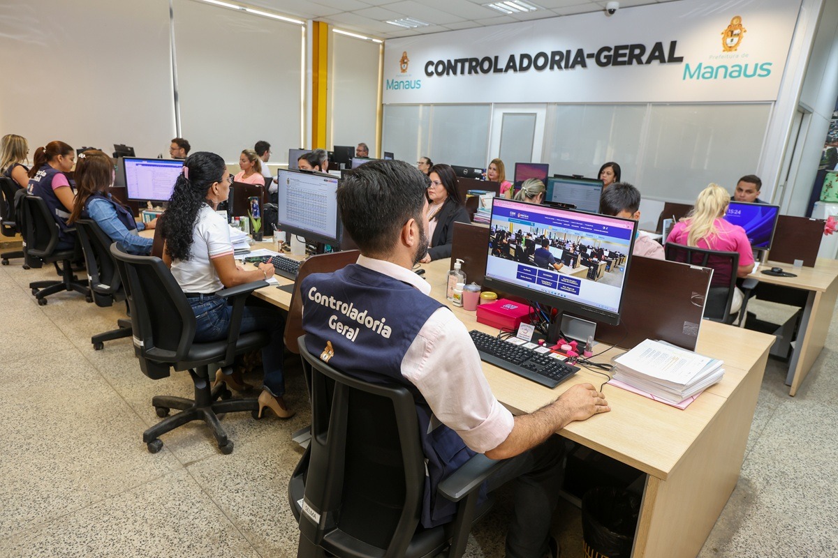 Manaus abre concurso da CGM com salários de até R$ 10 mil; veja como se inscrever