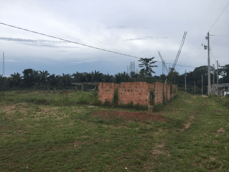 Quadra Coberta da Escola Raimunda Caldas – teve o termo de convênio assinado em 2014 e Valor Pactuado pelo FNDE :R$ 509.964,58