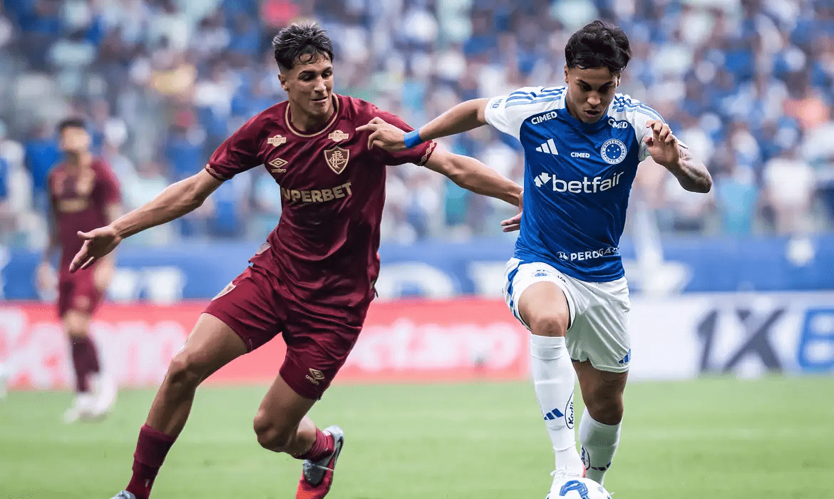 Cruzeiro empata com o Fluminense e vê título mais distante