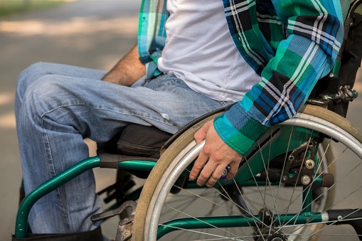 Câmara aprova capacitação obrigatória para atendimento a PCDs