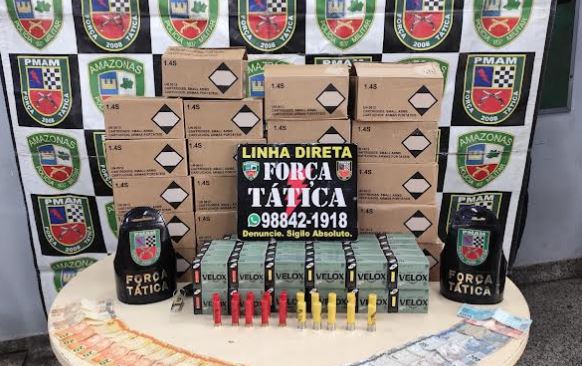 Homem é preso com mais de 4.500 munições dentro de carro em avenida de Manaus